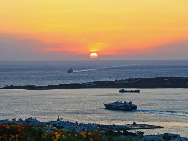 Exceptional view of the port of Paros