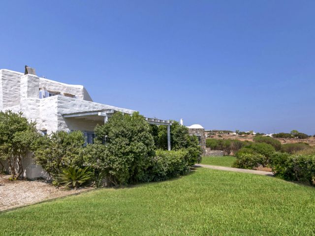 Villa Lolantonis Beach 3