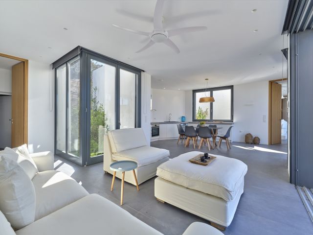 Living room in House 2