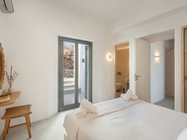 Bedroom 2 in House 2