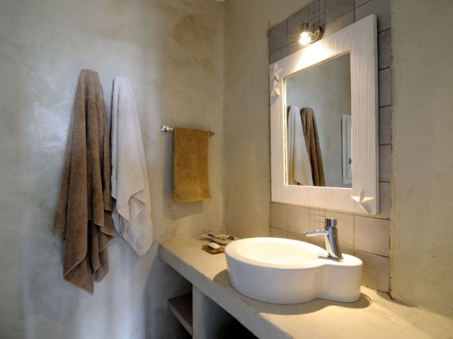 Bathroom guest house