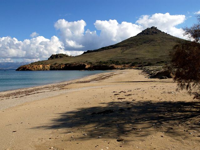 Tsoukalia beach